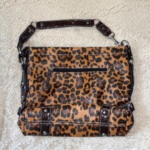 Cheetah Print purse with zippers and pockets